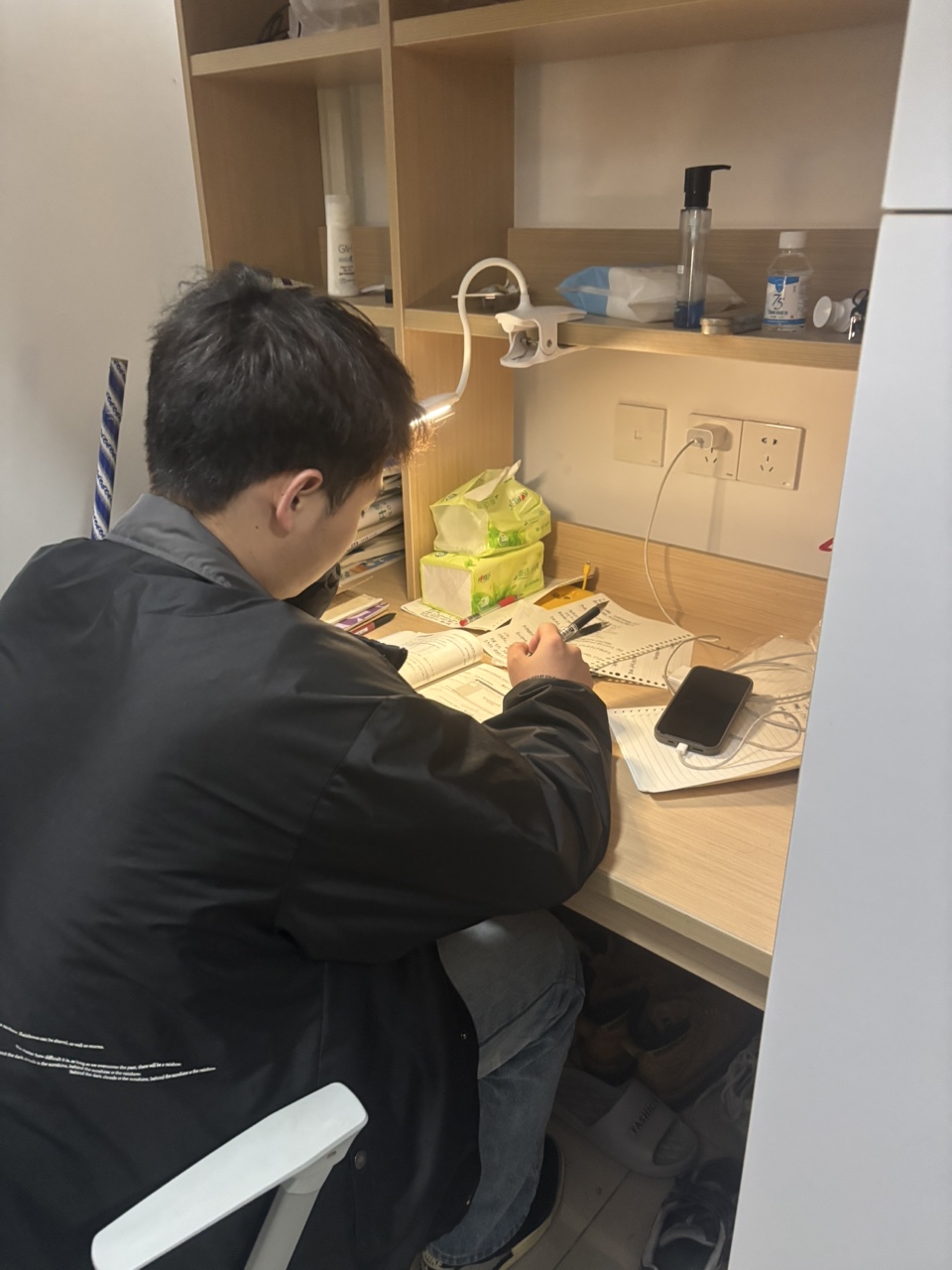 好老师升学帮寝室学习实拍